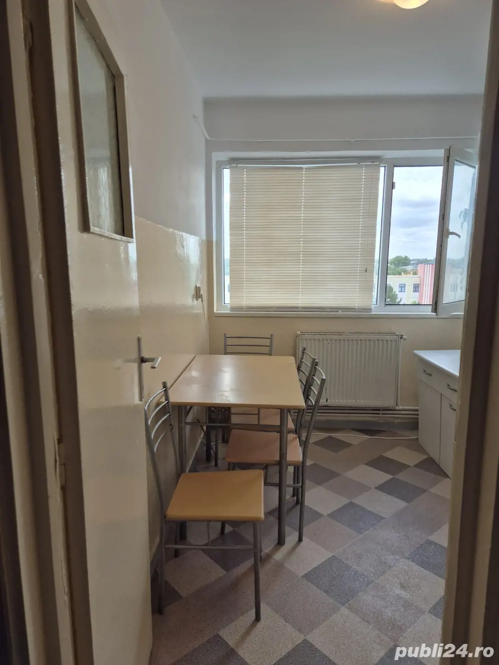 Ap 2 camere zona Garii