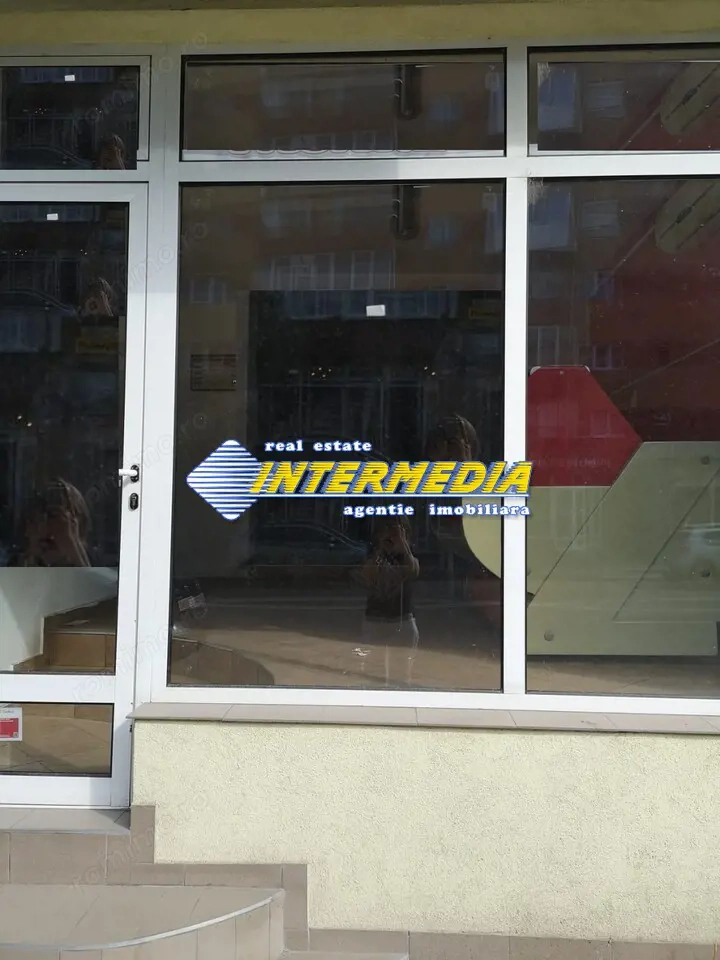 Spatiu comercial 20 mp de inchiriat Alba Iulia, Zona CETATE Mercur