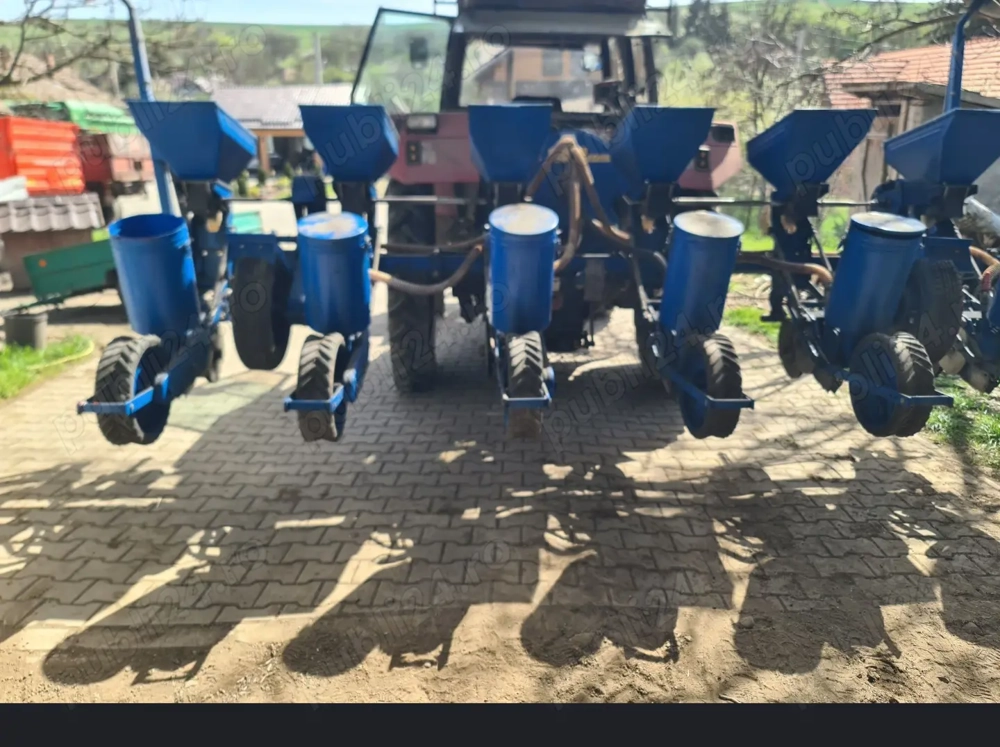 Masina de semanat porumb spc6