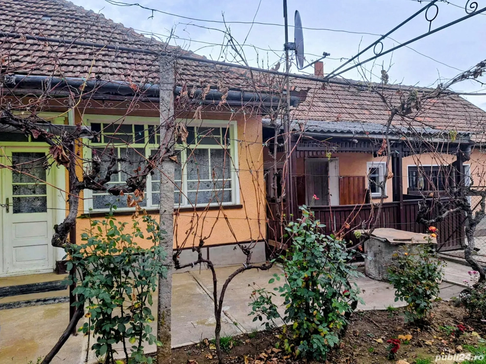 De vânzare casă parter în loc. Petreu