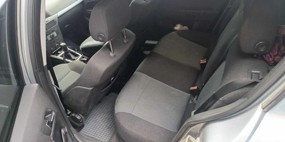 Opel Astra H 