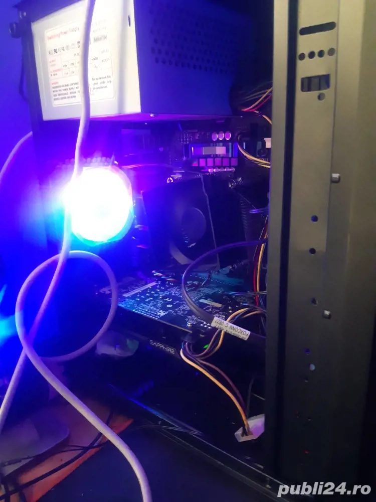 vand sau scimb 700 lei