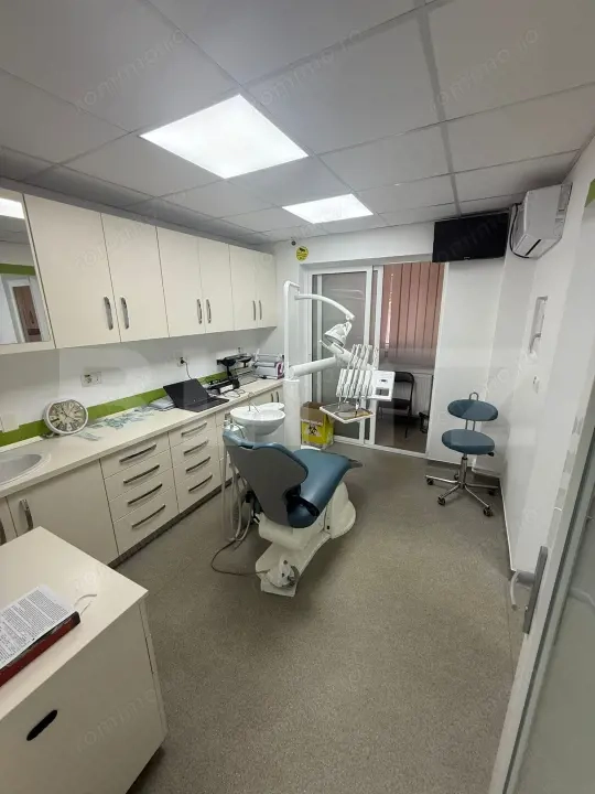 Cabinet stomatologic de 38 mp utili, zona George Enescu