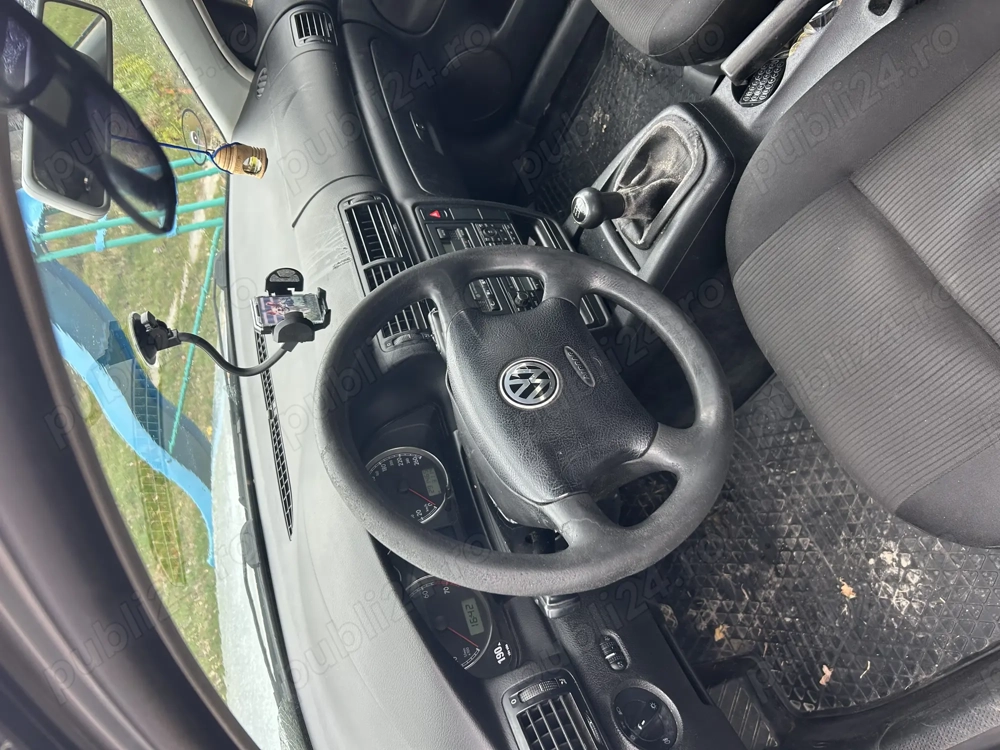 Se vinde !Passat 2001 preț 2000 euro merge foarte bine !