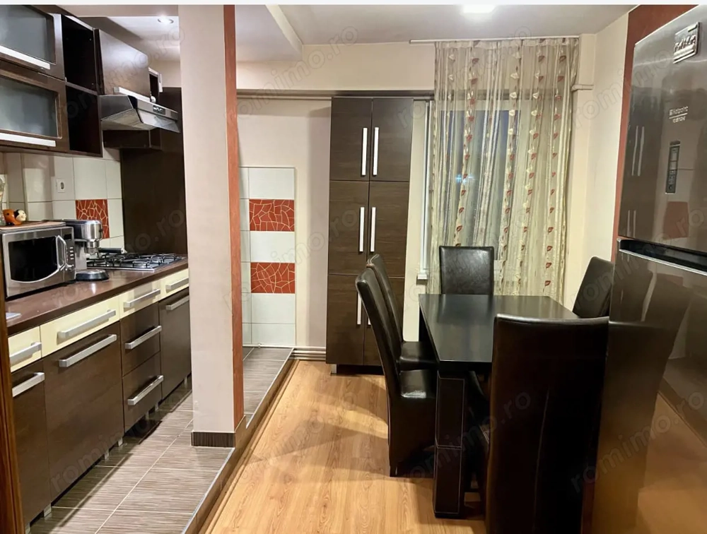 Apartament 3 Camere 67 Mp Etaj Intermediat Tudor zona Fortuna