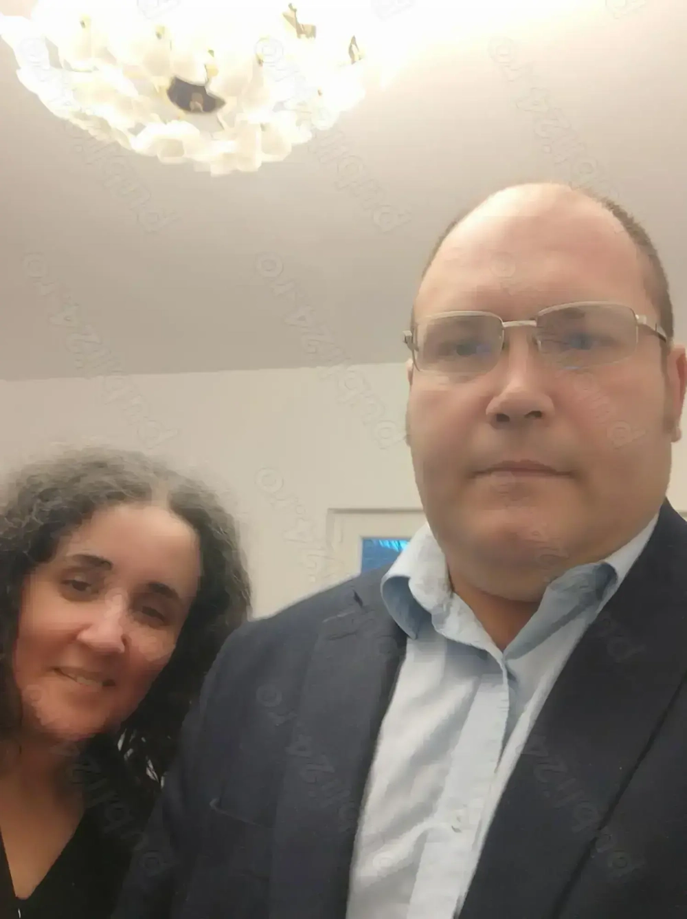 Familie tânără serioasă și harnica oferim îngrijire persoane varstnice