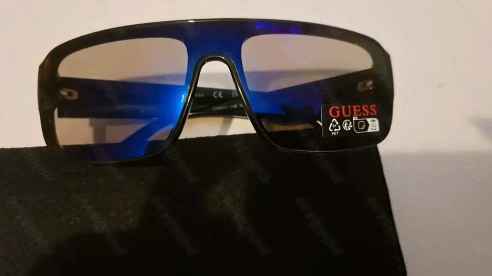 Ochelari de soare GUESS