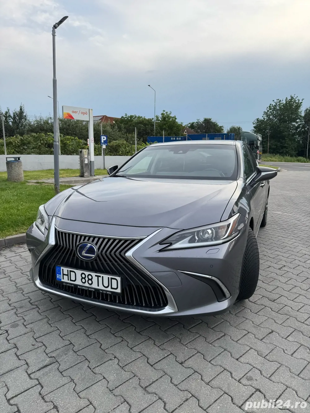 Lexus ES300h