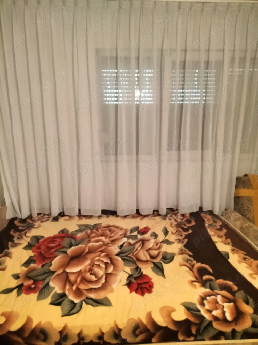 Dau in chirie apartament cu 2 camere 