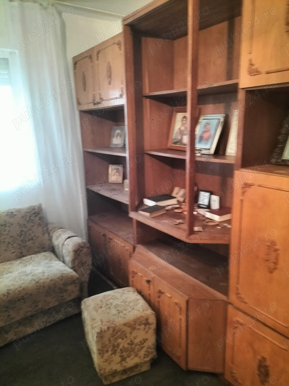 Dau in chirie apartament cu 2 camere 