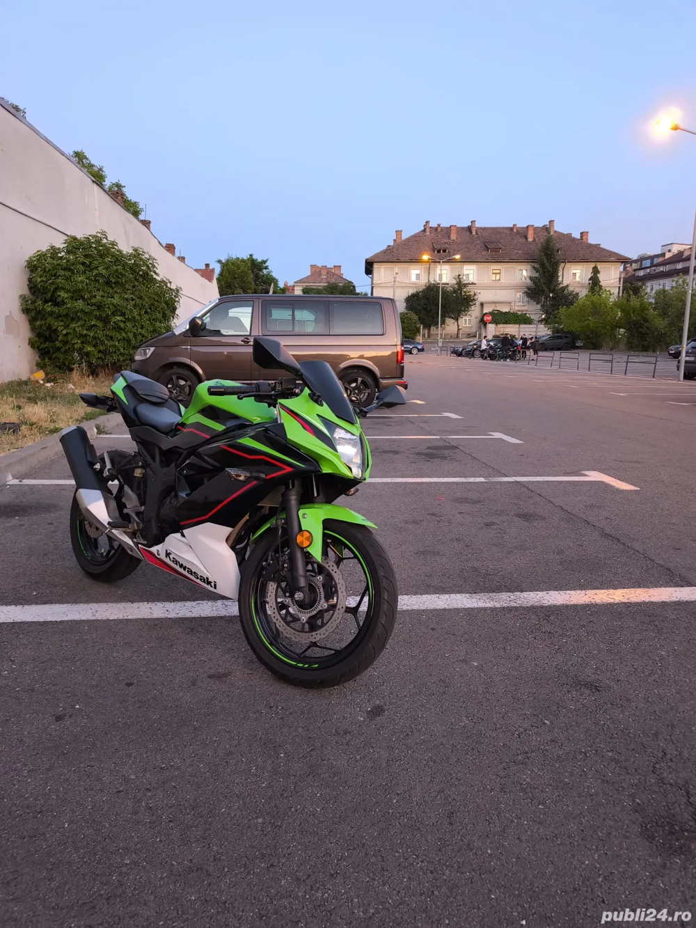 vand Kawasaki ninja 125 2023