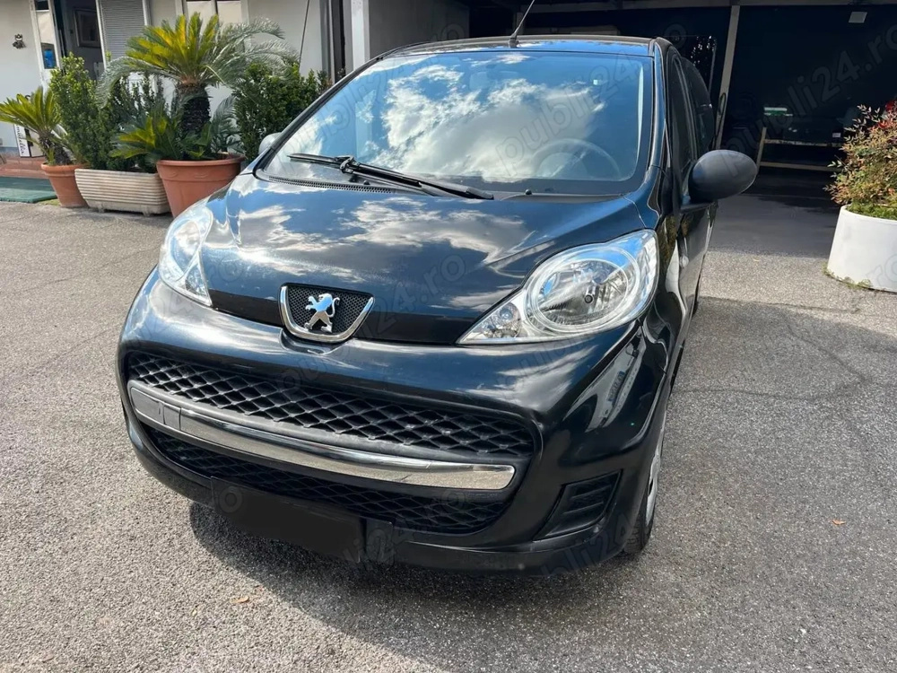 Peugeot 107 automat senzori parcare navigatie