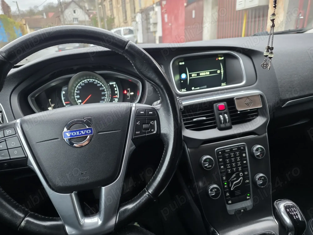 Vand volvo V40 an 2015