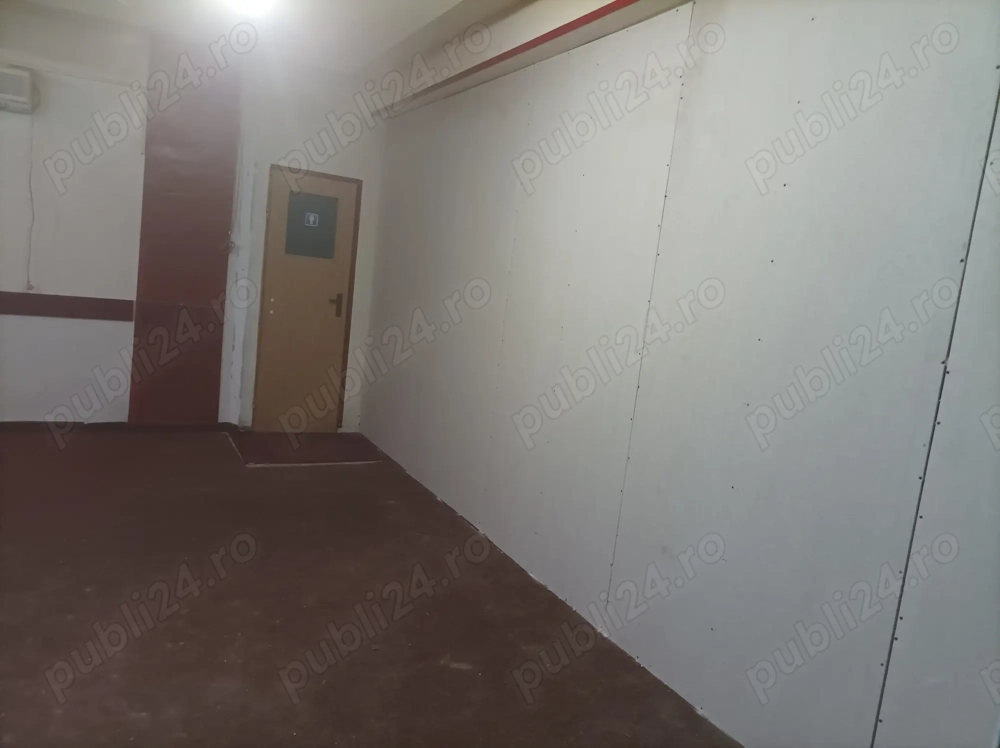 Închiriez spațiu comerciall 