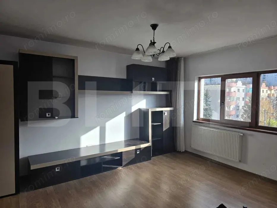 Apartament 3 camere, 74 mp, 2 balcoane, et intermediar, la cheie, zona Plopilor