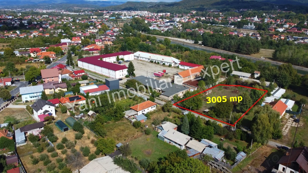 Teren de vânzare în Curtea de Argeș.