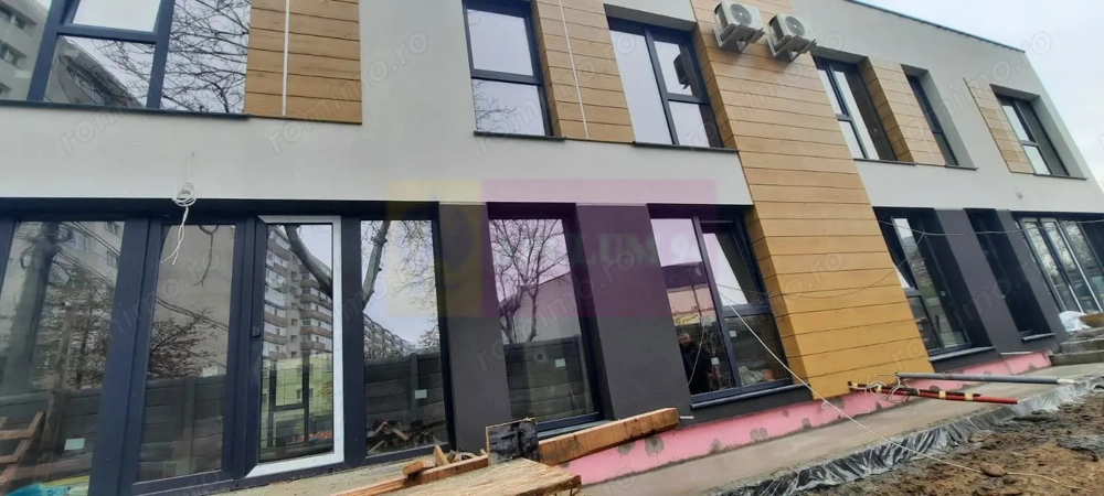 Vanzare casa individuala 2026 PREMIUM, Titan, 2 PARCARI