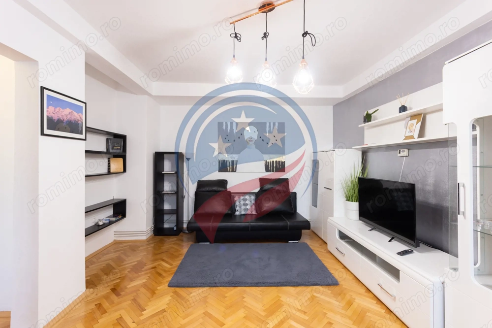 Apartament cu 2 camere ultracentral de inchiriat pe termen scurt (1-6 luni)
