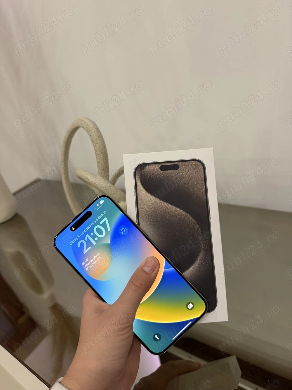 iPhone 15 Pro Max 256GB | eSIM only | Natural Titanium