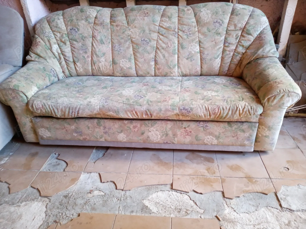 Canapea extensibila pt 2 persoane