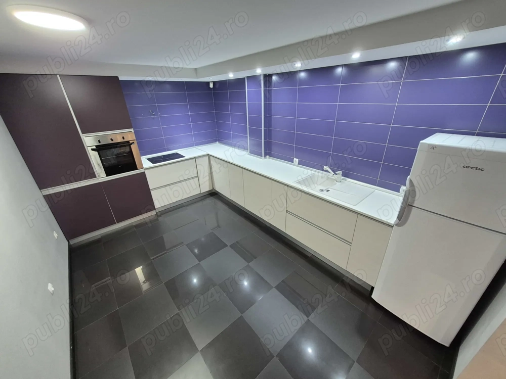 2 Cam-Aradului-1 Min Iulius Town-68 MP-Balcon 10 MP-Parter-Centrala-110.000 Euro ! Neg !