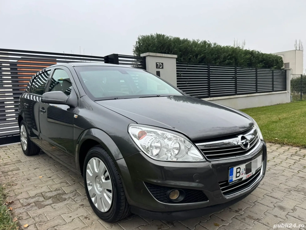 Opel Astra H   1.4 BENZINA   Hatchback   An 2008   