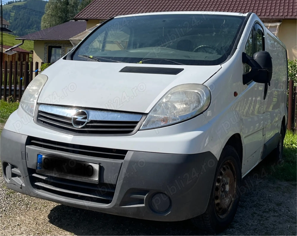 Vând autoutilitară Opel Vivaro