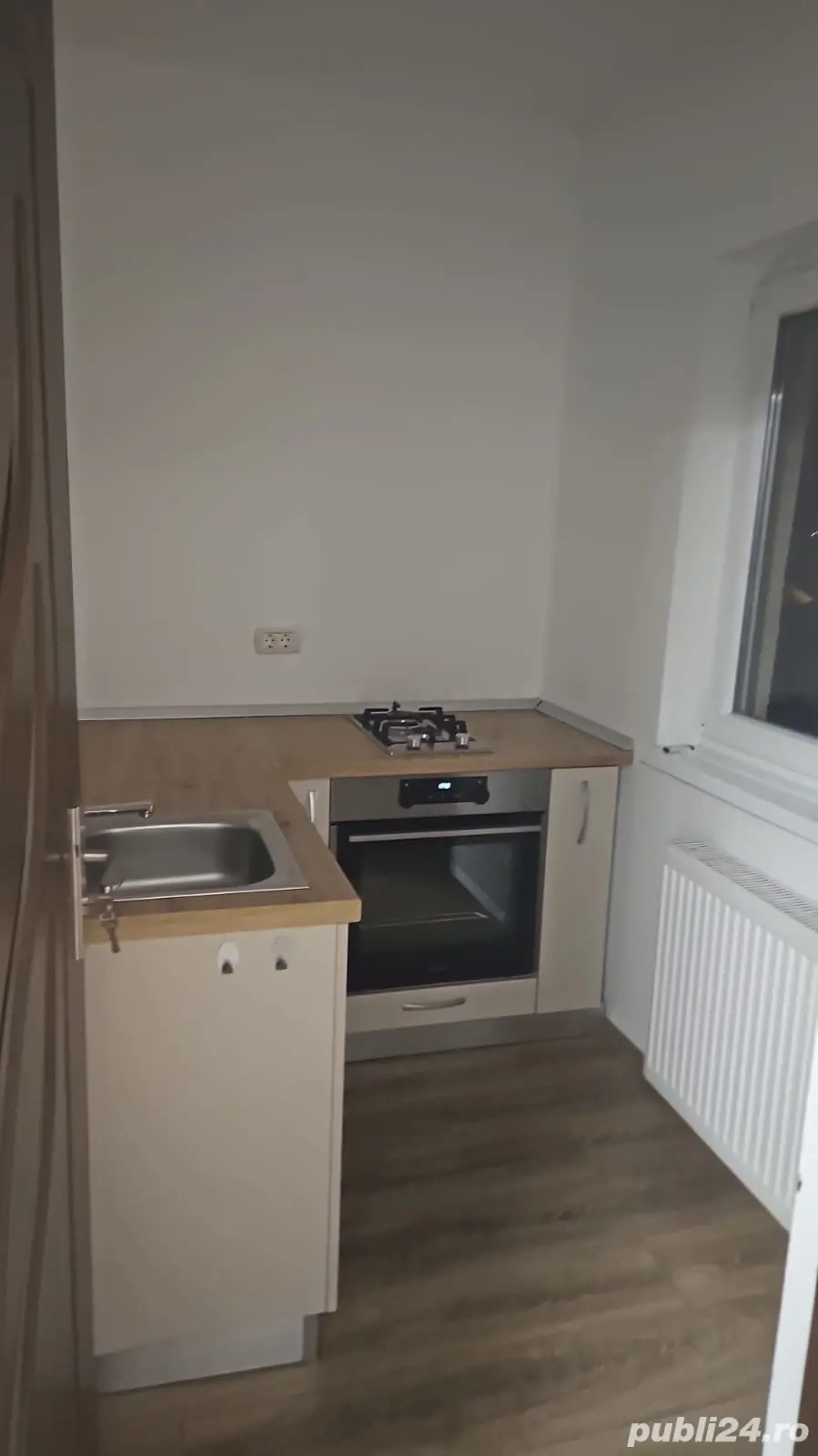 Proprietar, închiriez apartament cu o cameră 