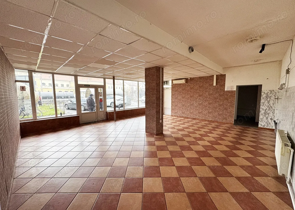Spatiu comercial - vis-a-vis cu gara - IMOBIHOR