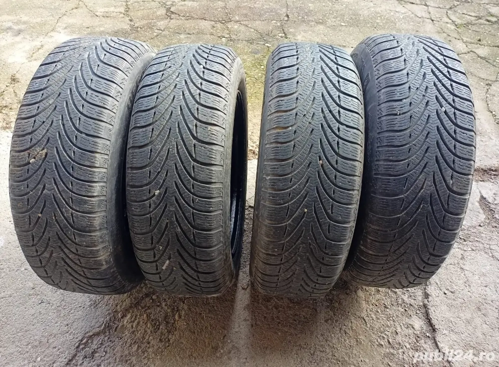 Vand 4 anvelope+jante Dacia Logan 185/65/R15