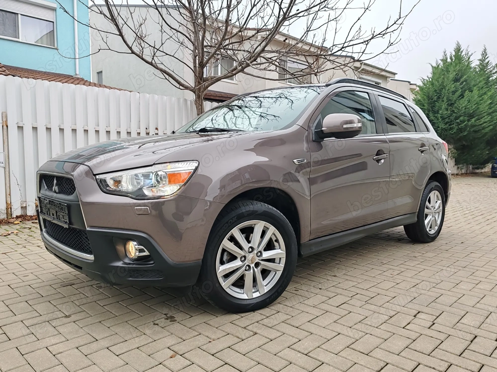 Mitshubishi ASX 1.8Di Euro5NaviPieleXenonPanoramicCmrMasalierInczScauneKeyLesGoClimatronic