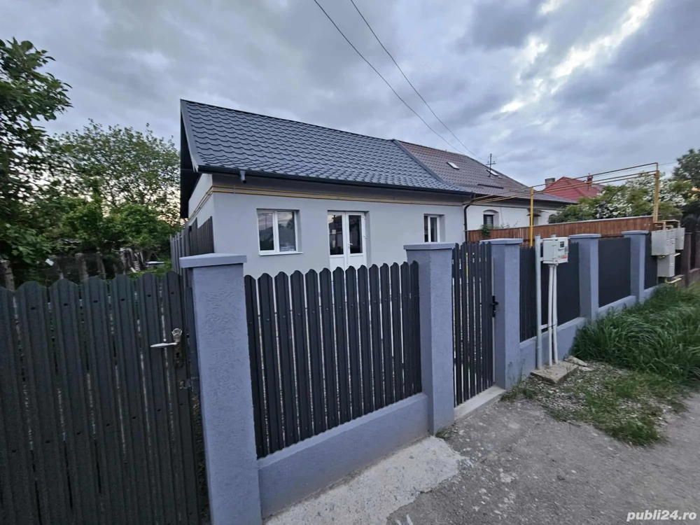 Proprietar vând casă 3 camere, 2025, cărămidă dublă