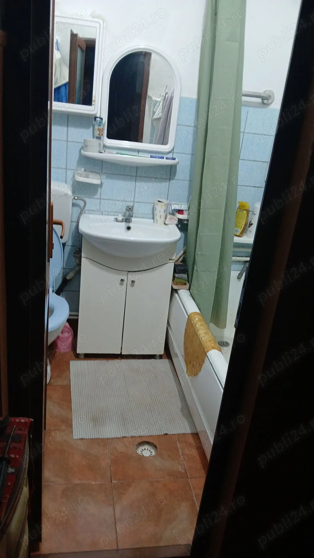 Vând apartament decomandat 2 camere
