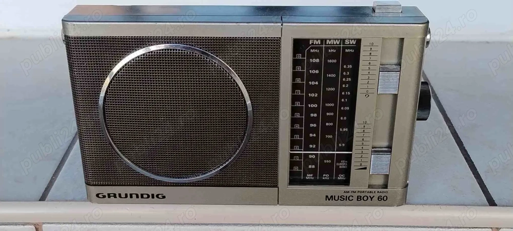 Radio GRUNDIG Music Boy 60 receptor portabil Fm,Mw,Sw, vintage 1983