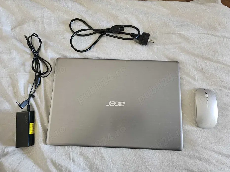 Laptop Acer swift 3 Intel i3, 15.6', 8GB Ram, 256GB SSD + 1 TB HDD