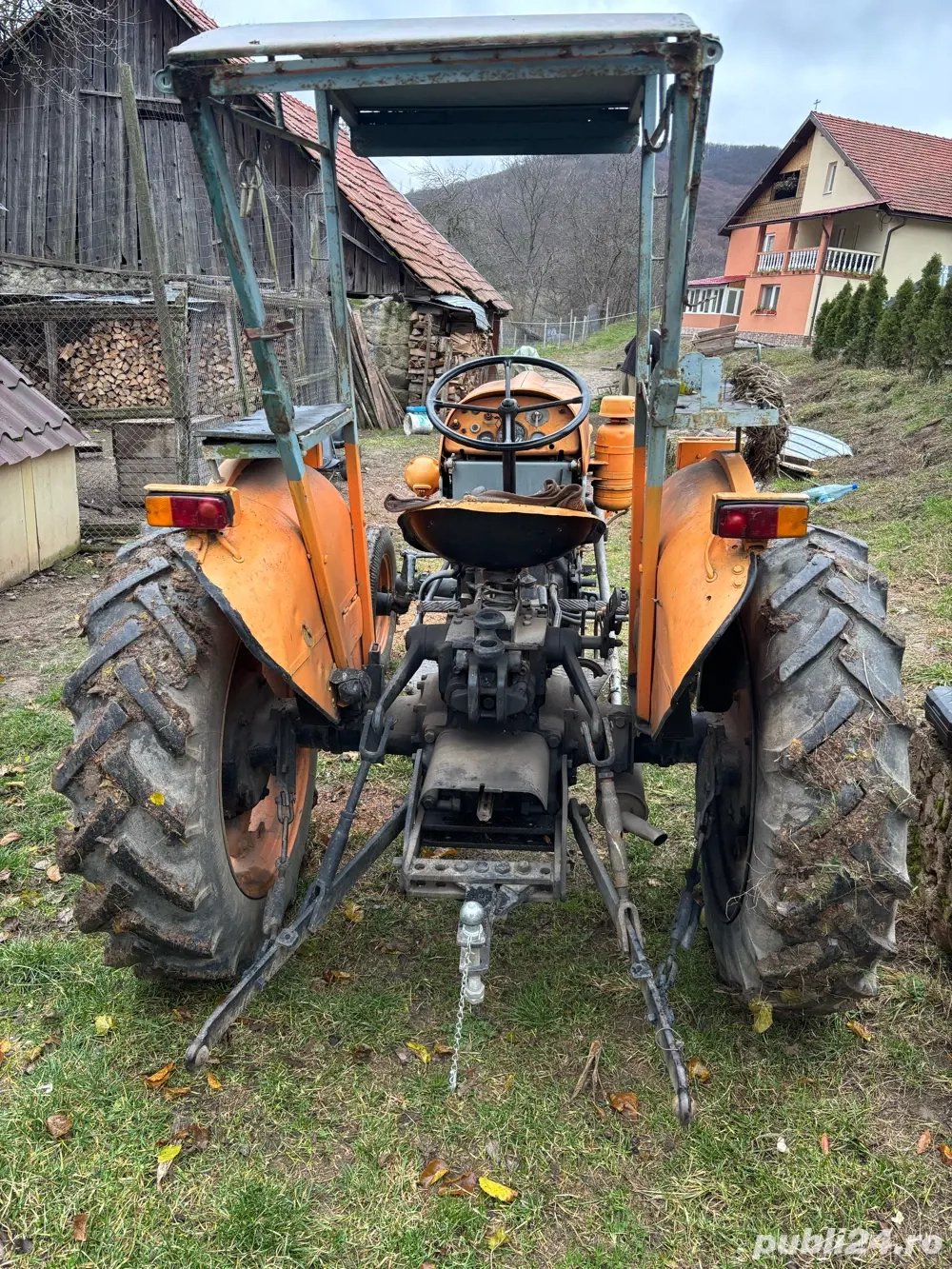 Vand tractor fiat italienesc 
