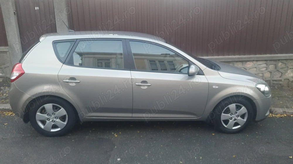 Vand KIA CEED Facelift, 1,4 benzina, 129000 km, primul proprietar, stare perfecta!