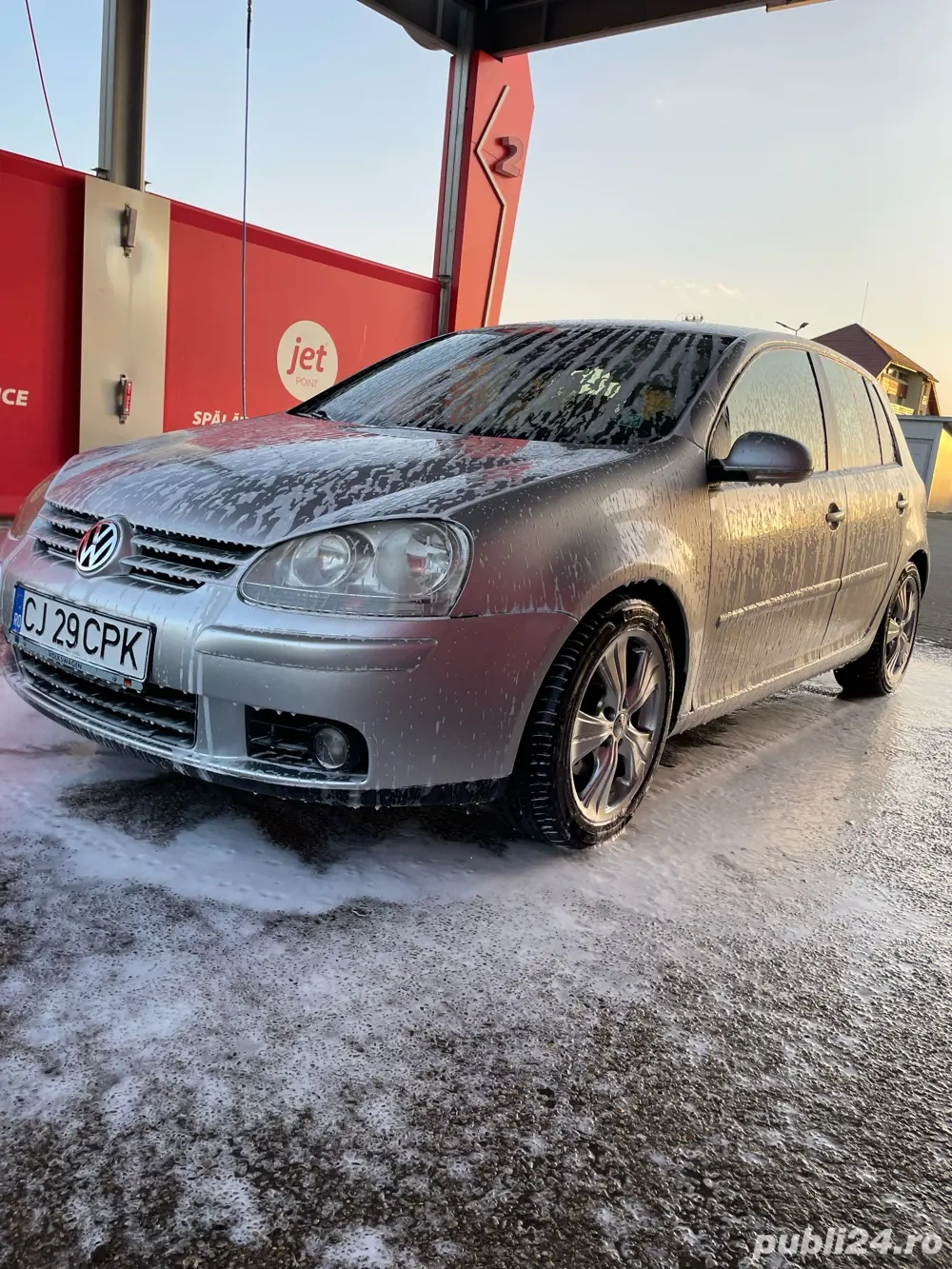 Vând sau Schimb :Volkswagen Golf V 2.0 TDI 140 CP (BKD)