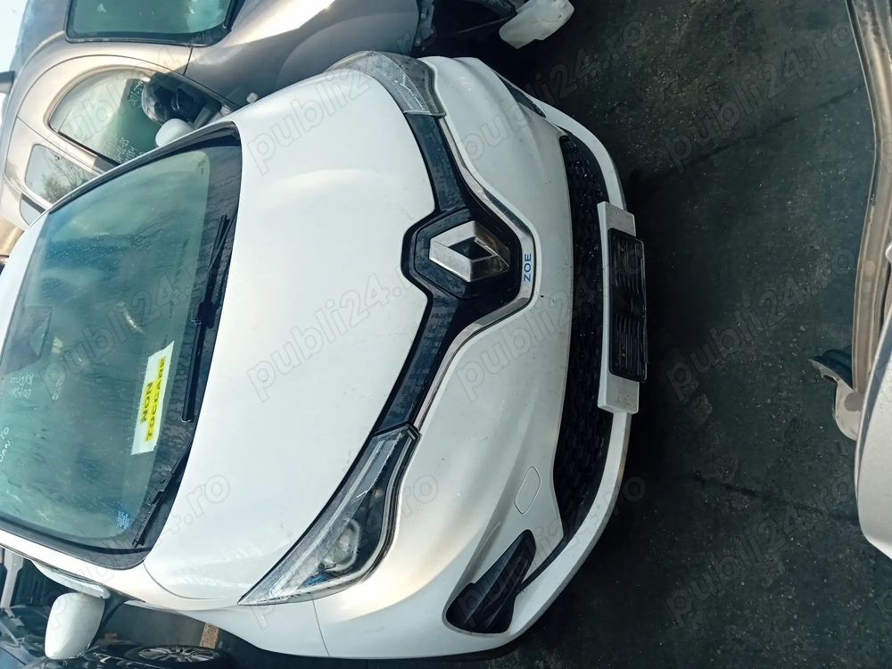 Dezmembrez Renault Zoe an 2022 electric
