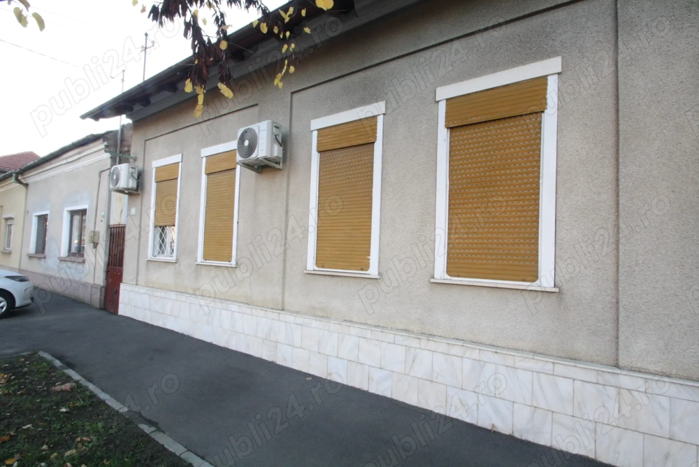 Proprietar vand 2 case alaturate, Zona Fratelia