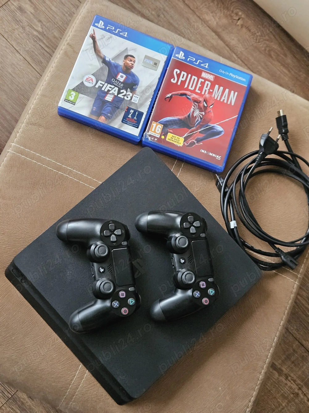 PS4 Slim 1Tb + 2 controllere + Spider-Man 