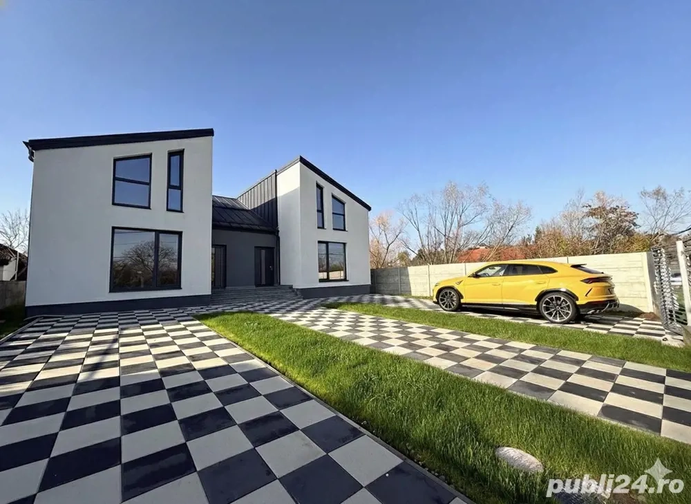 De Vanzare Vila Tip Duplex zona Centrala