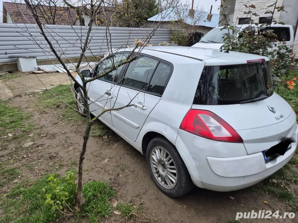 Dezmembrez renault megane 1.5 DCI