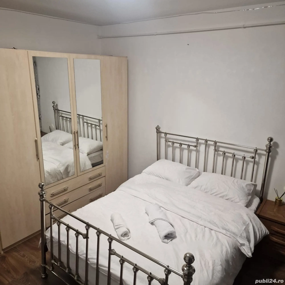 Ofer spre închiriere 2 camere, la doar 1,5km Preț de LUNI PÂNĂ JOI 400LEI SI DE VINERI PÂNĂ duminică