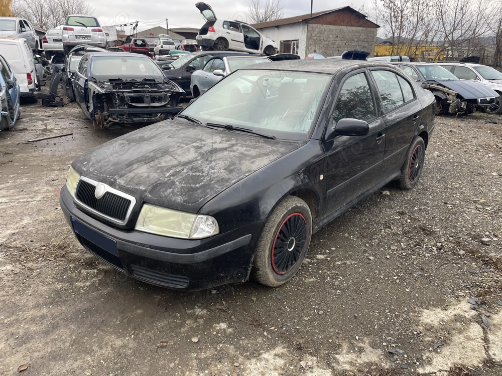 Dezmembrez Skoda Octavia 1 Tour 1.4 55kW 60CP BCA an 2005