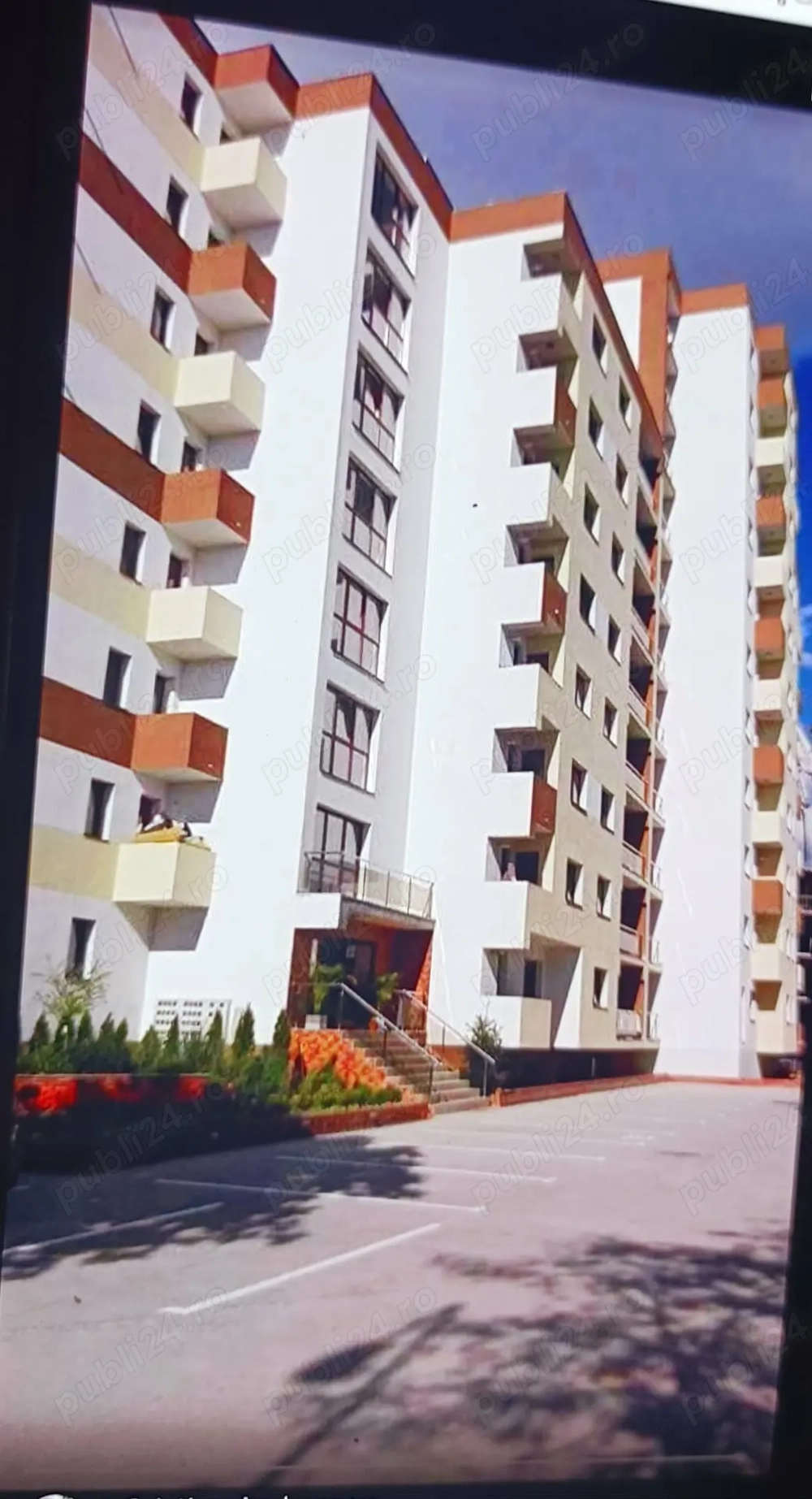 Vând garsonieră cocheta Ideal Rezident