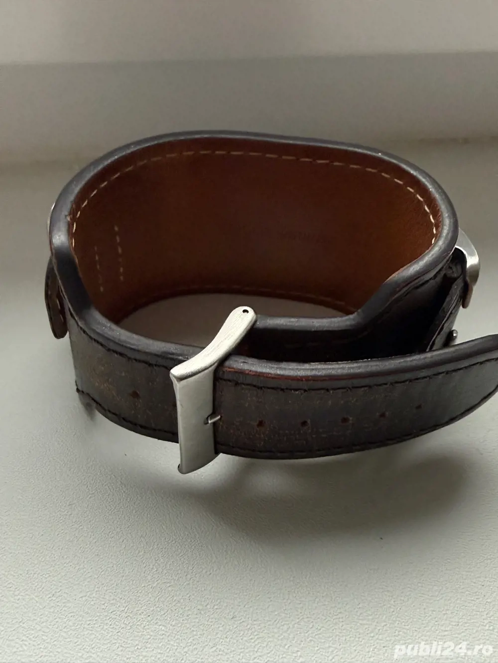 Ceas Guess Male Buckleup maro