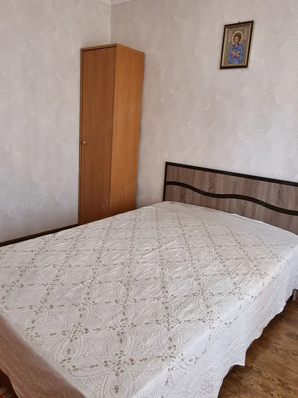de inchiriat apartament 2 camere zona Buziasului