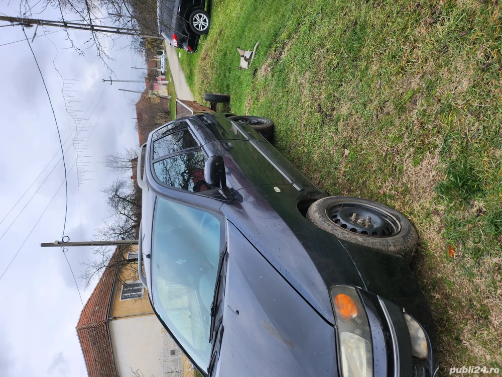 vand sau dezmembrez mitsubishi 