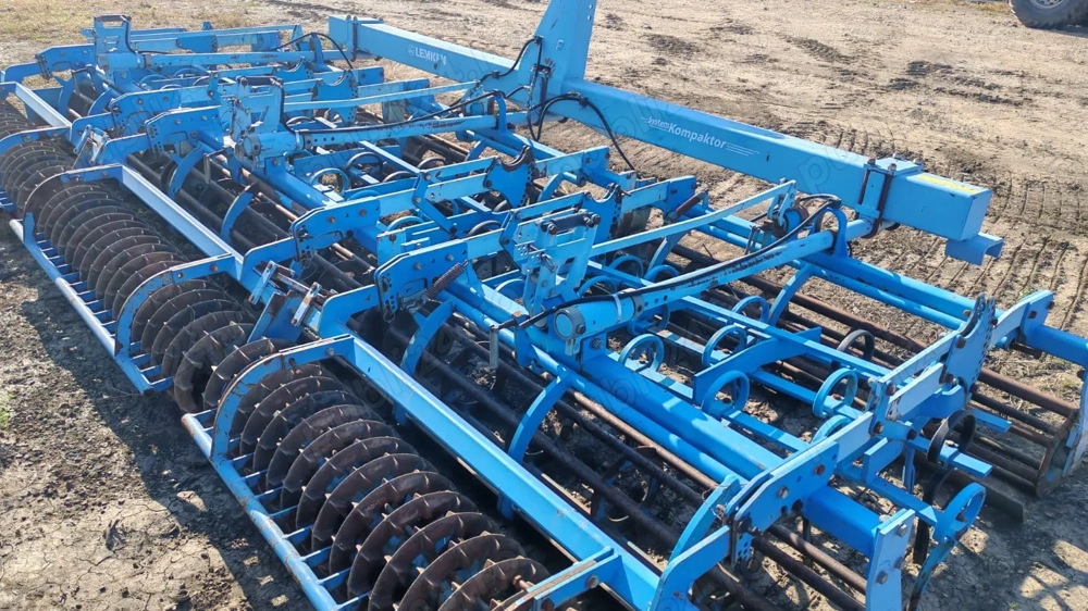 Vând sau schimb Cobinator Kompaktor 600